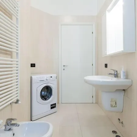 公寓 Spacious And New In Citta Studi